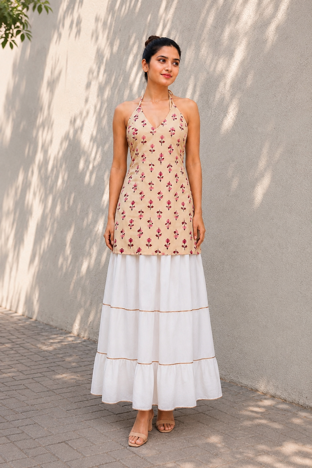 ZOYA Halter-Neck Backless Tunic