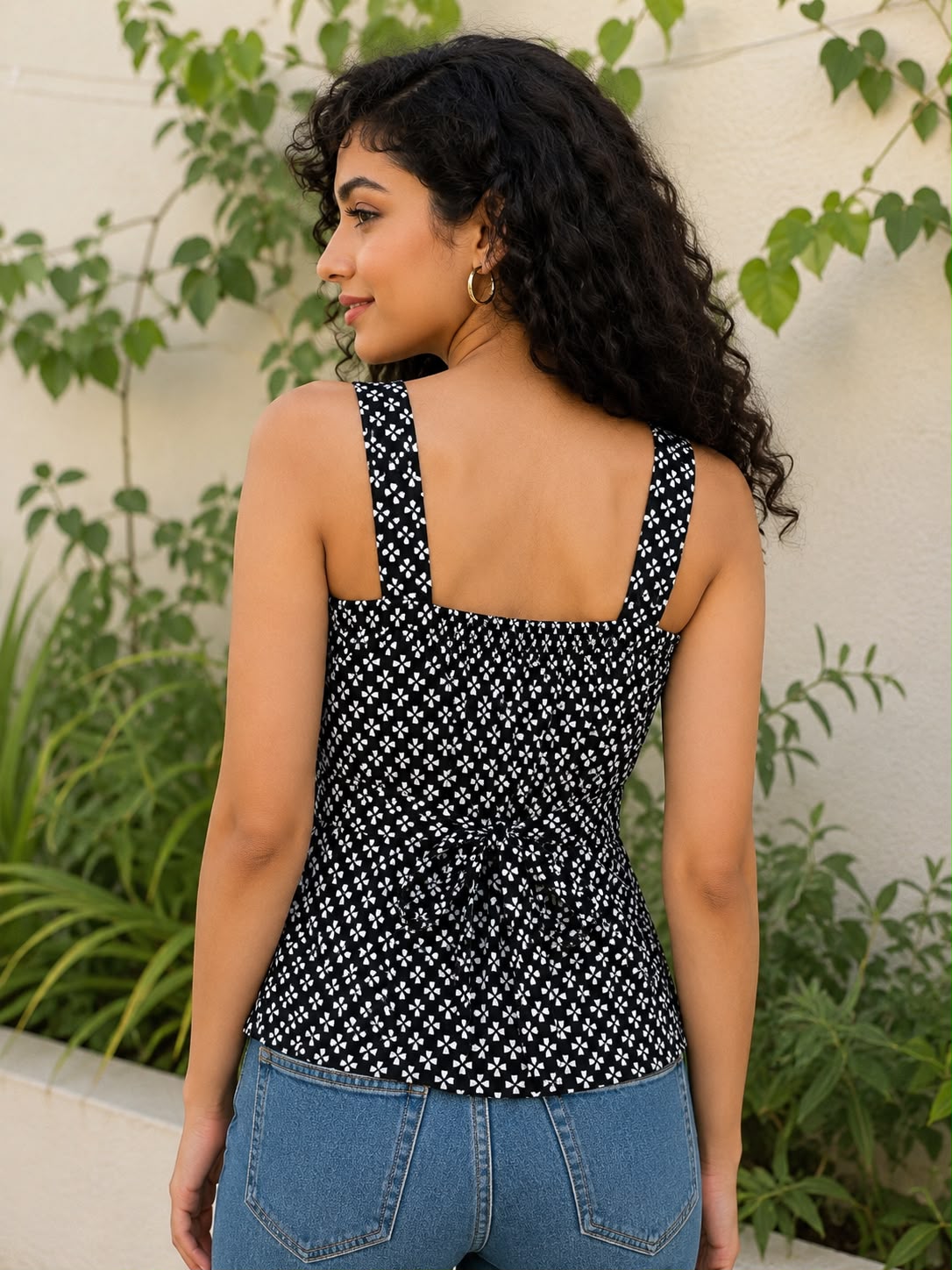 DAABU SLEEVELESS TIE BACK TOP