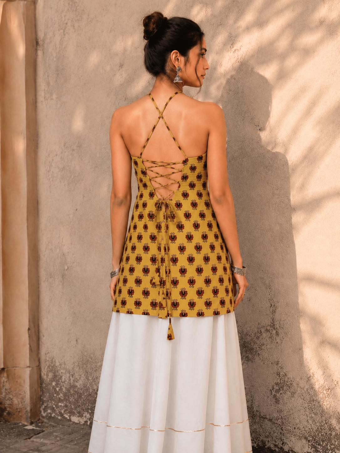 DIA Halter-Neck Backless Tunic