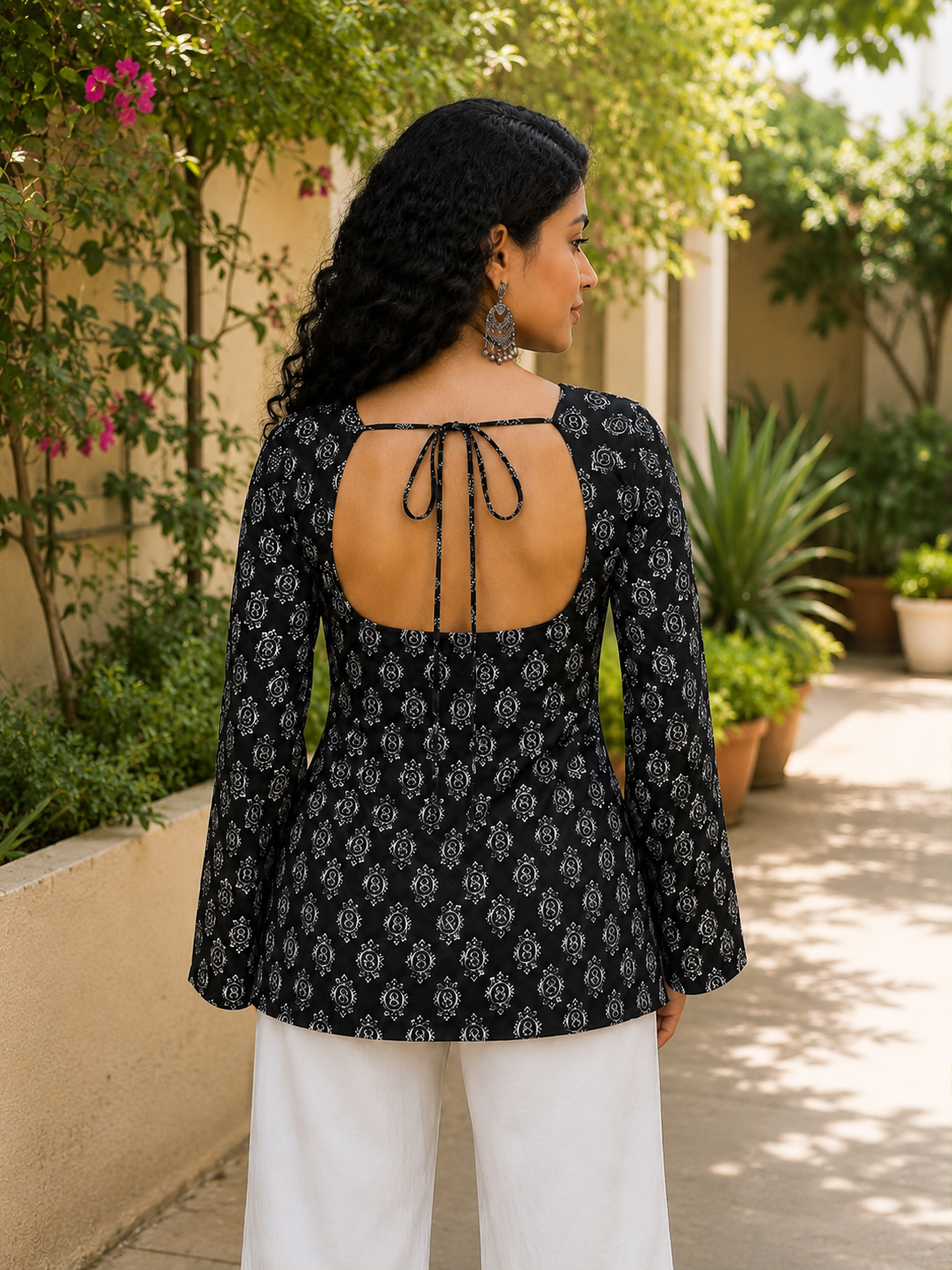 MEERA Bell-Sleeve Short Kurti