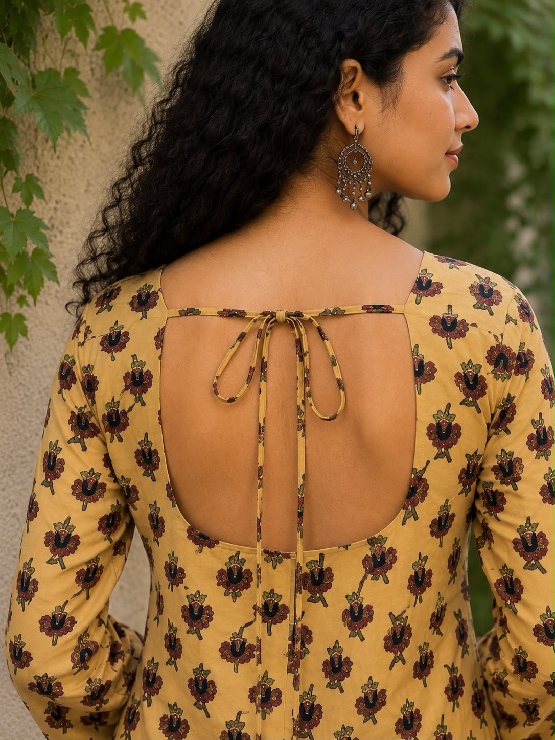 INAYAT Bell-Sleeve Short Kurti