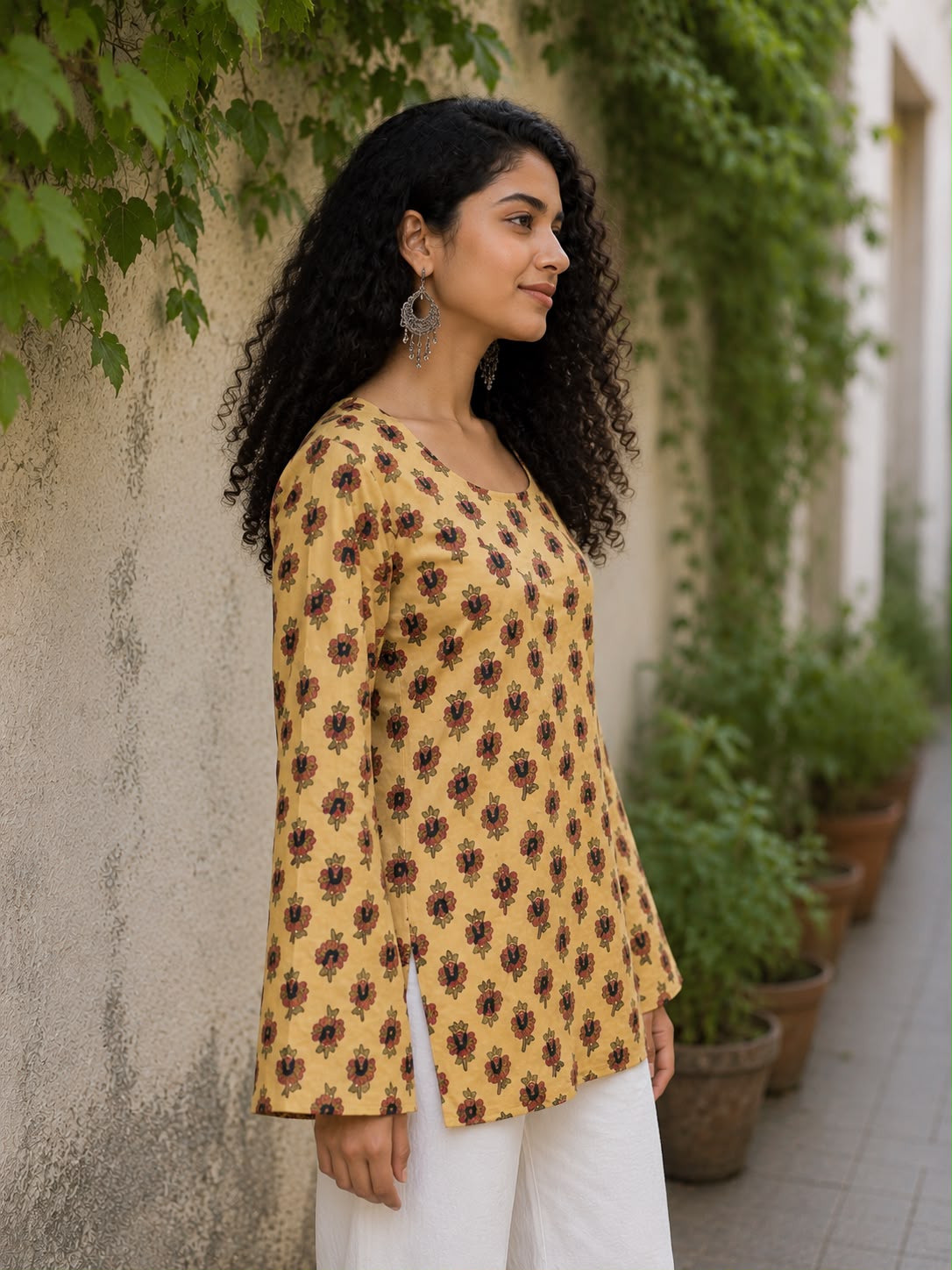 INAYAT Bell-Sleeve Short Kurti