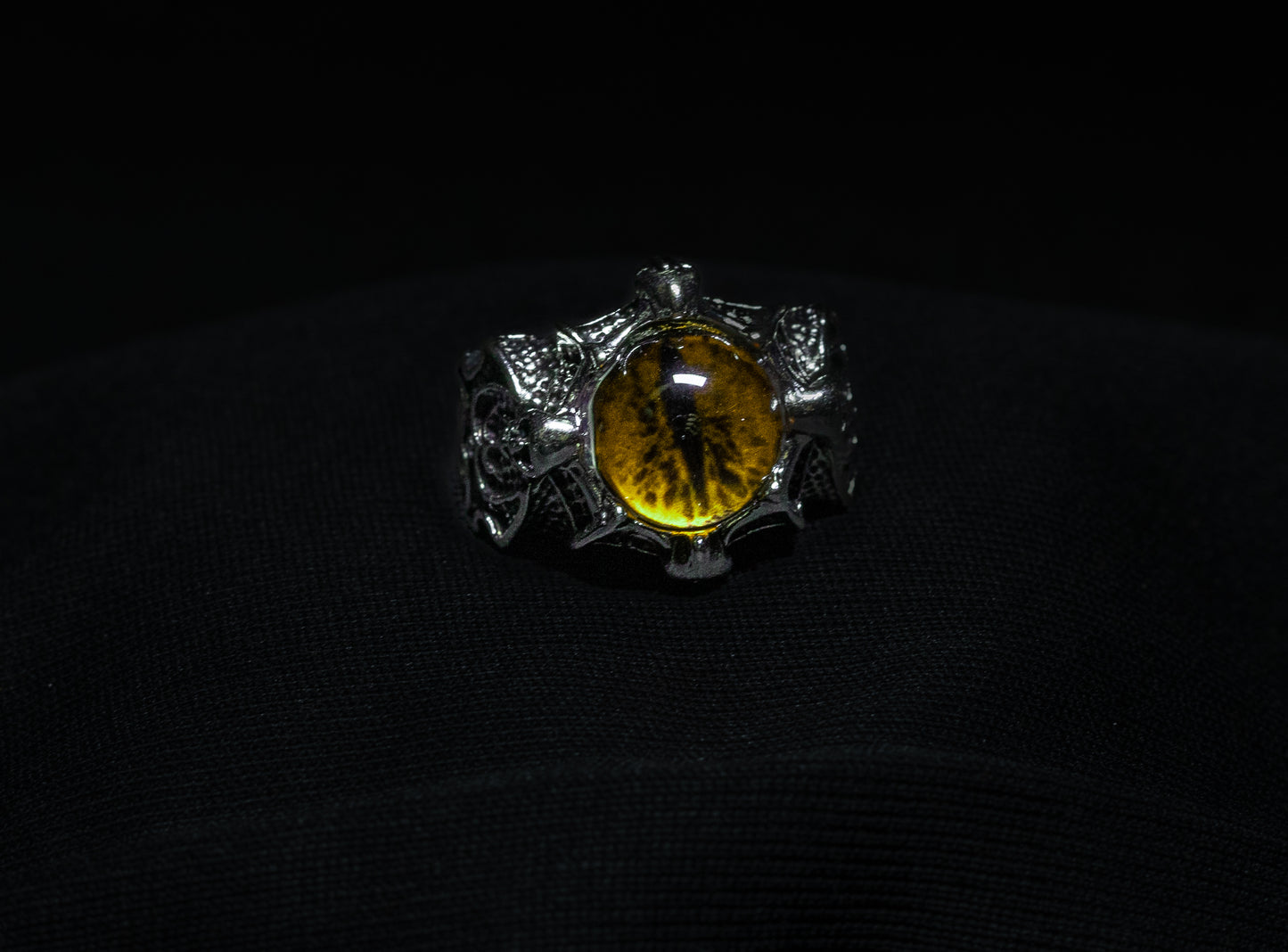 Yellow eye ring