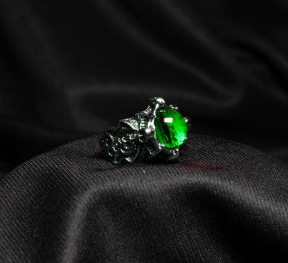 Green eye ring